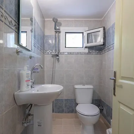 Platon Apartment *